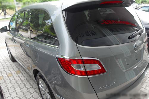 .別克GL8 3.0L 自動 豪雅版