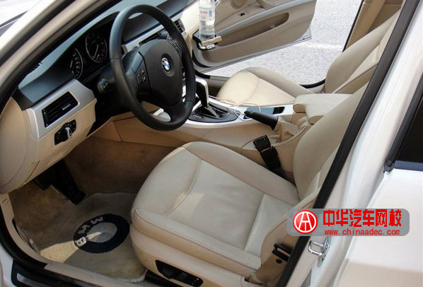 寶馬3系 2009款 318i領(lǐng)先型
