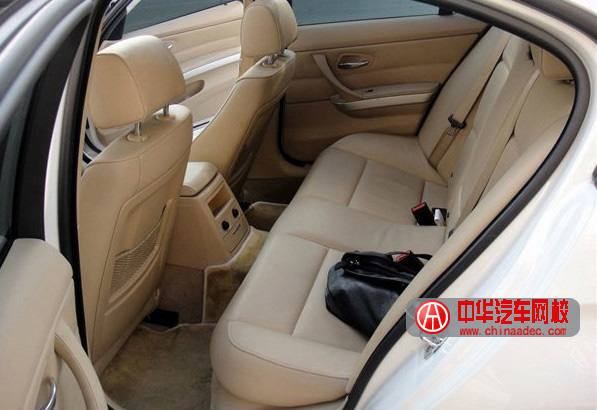 寶馬3系 2009款 318i領(lǐng)先型