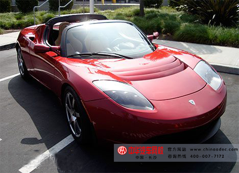 特斯拉電動(dòng)汽車