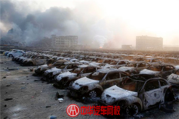 天津市濱海新區爆炸,汽車燒焦慘狀已無法形容（圖）@chinaadec.com