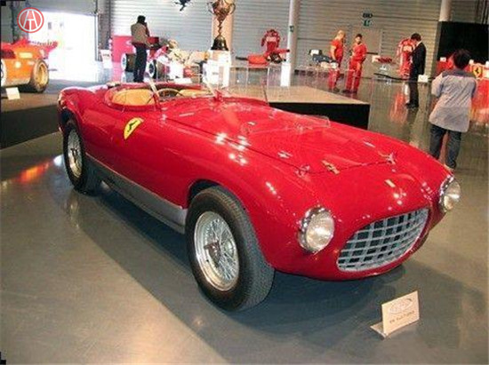 世界十大名貴跑車排行榜@www.wardfrp.com