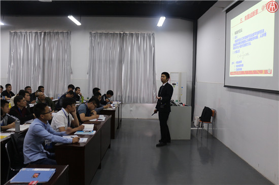 “520”——我們相約中華汽車網(wǎng)校@chinaadec.com