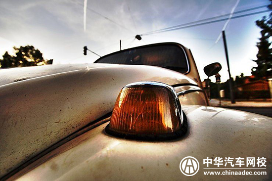 破舊的老爺車也是一種情懷@chinaadec.com