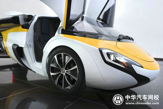 AeroMobil飛行汽車出席摩納哥跑車展 限量預定500臺@chinaadec.com