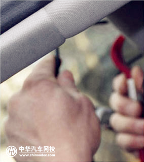 行車記錄儀降壓線如何實現ACC接口供電@chinaadec.com