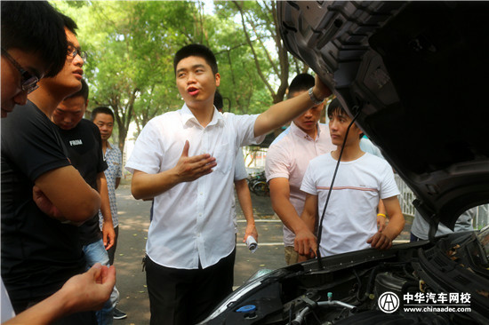 汽車碰撞估損師實(shí)操演練，中華汽車網(wǎng)校實(shí)訓(xùn)營完美收官！@chinaadec.com