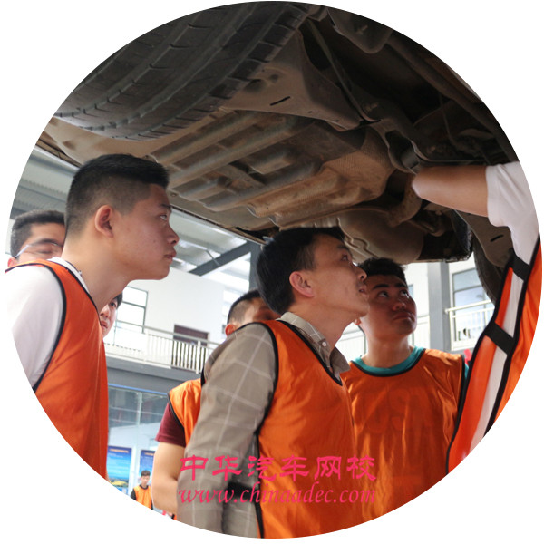 模擬估車·小組鑒定豐田卡羅拉、奇瑞A3@chinaadec.com