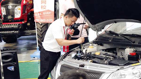 二手車評估師資格證書好考嗎？考試費用大概是多少？@chinaadec.com