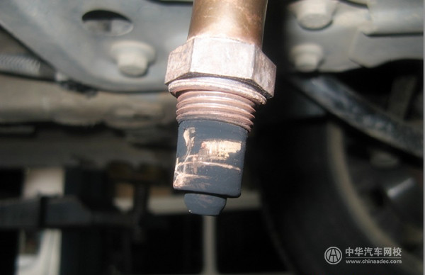 汽車(chē)常見(jiàn)小故障 學(xué)會(huì)這些自己排除！@chinaadec.com