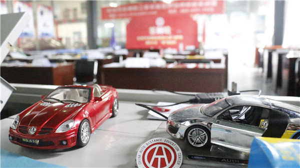 專業(yè)二手車(chē)評(píng)估師 手把手教你評(píng)估二手車(chē)@chinaadec.com