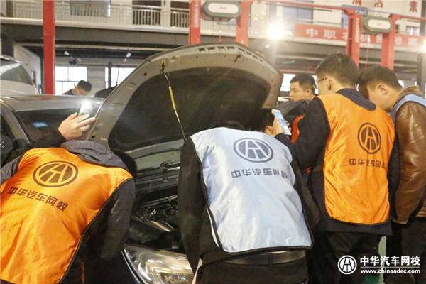 中華汽車網校@chinaadec.com 中華汽車網校@chinaadec.com