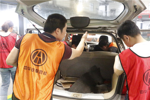 二手車評估師是怎么給二手車定價(jià)的？有什么技巧方法@chinaadec.com
