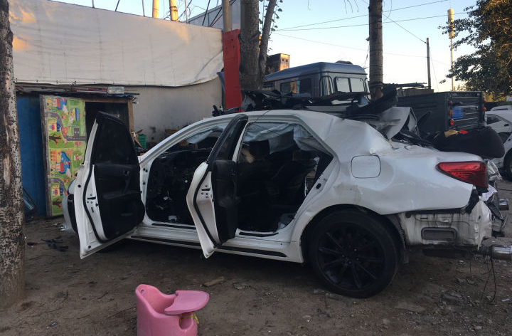 實拍二手車拼接過程@chinaadec.com