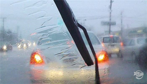 冬天汽車玻璃起霧怎么辦？有經驗的人都是這么做的@chinaadec