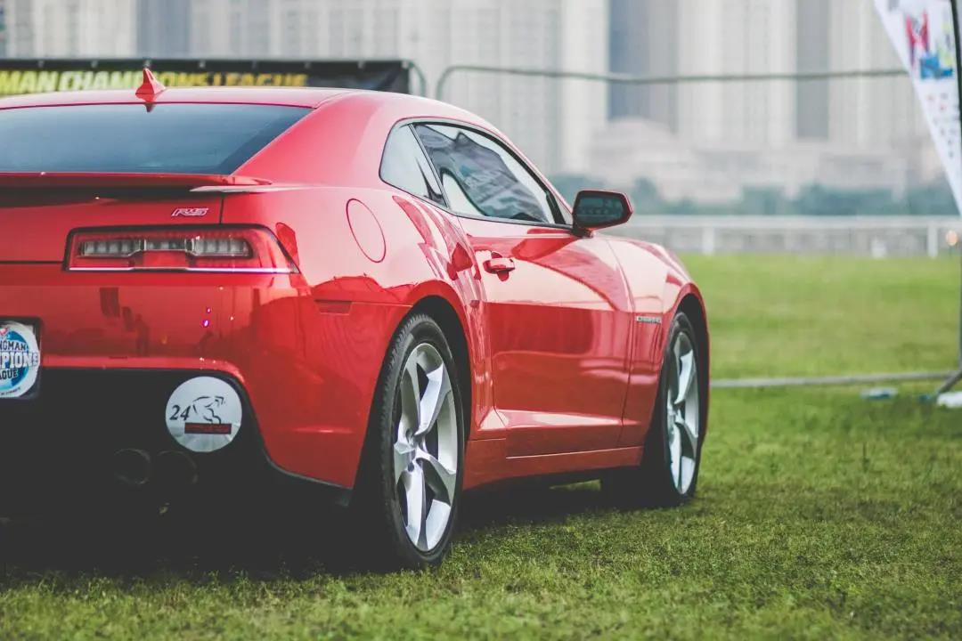 怎樣開車最省油?老司機(jī)教你8個小妙招！@chinaadec.com