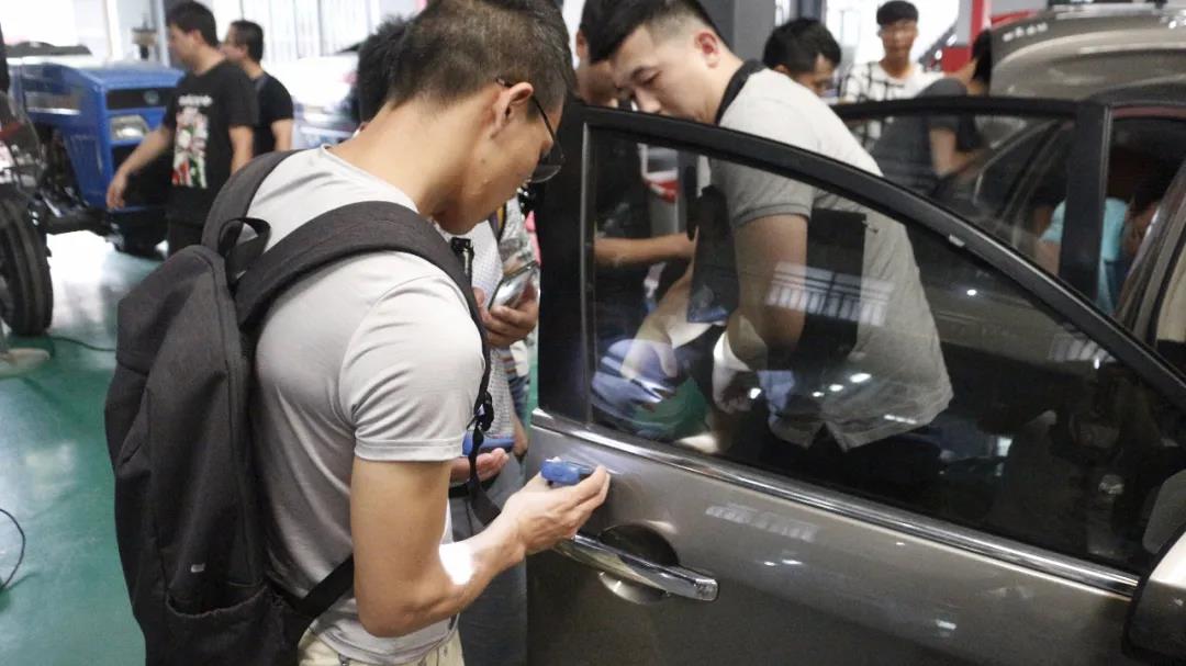 答長沙網友問：從汽車小白到高級二手車評估師是怎樣煉成的？@chinaadec.com