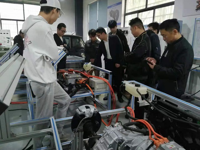 中華汽車網校第242期二手車評估師實訓第五天！新能源汽車鑒定教學@chinaadec.com