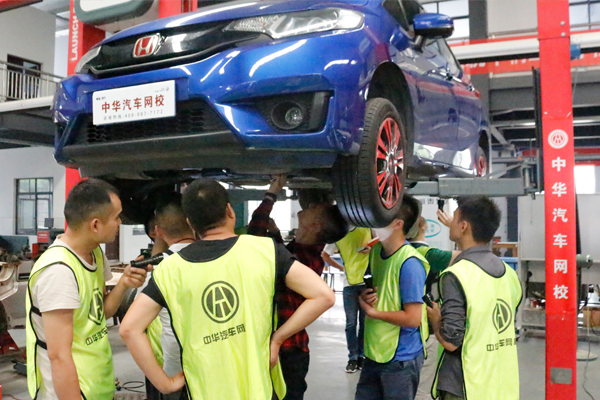 汽車防撞梁變形是大事故車嗎？二手車貶值多少？@chinaadec